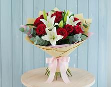 Букет цветов из:  Лилии и Розы в Губарево