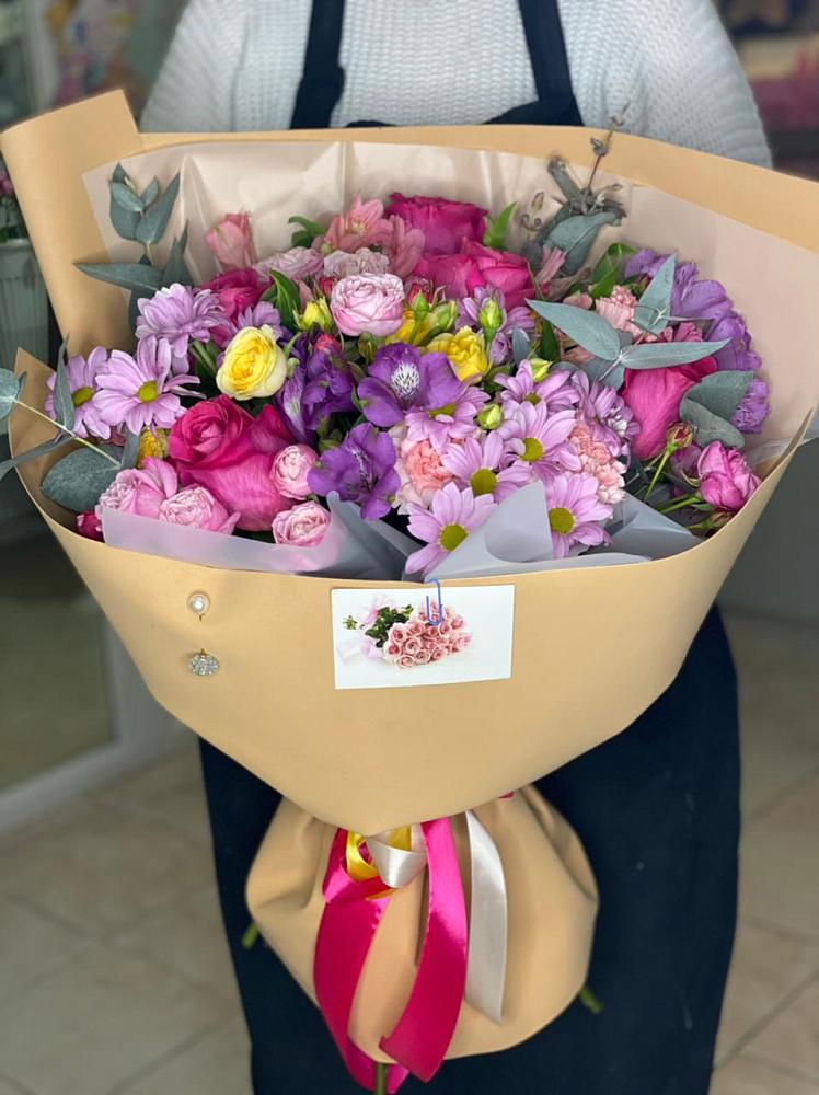 Букет цветов из: Хризантемы, Гвоздики и Альстромерии в Губарево