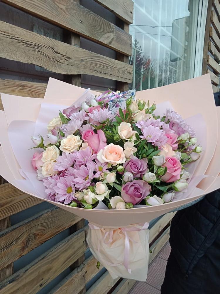 Букет цветов из: Розы и Хризантемы в Губарево