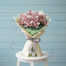 Букет цветов из:  Орхидеи и Розы #REPLACE_PRED# Губарево