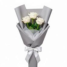 Букет 3 белые розы в Губарево