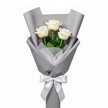 Букет 3 белые розы в Губарево