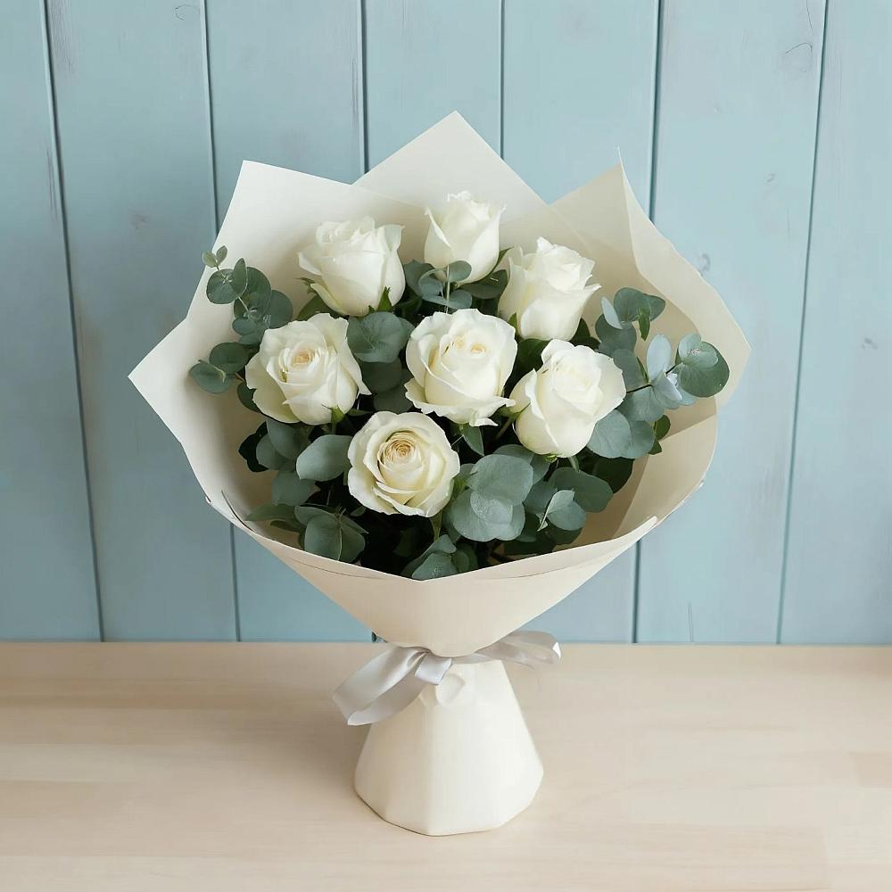 Букет Белые розы в Эвкалипте в Губарево