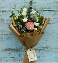 Букет цветов из:  Розы и Лизиантусы в Губарево
