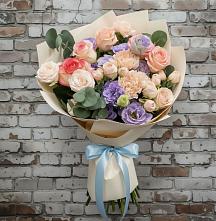 Букет цветов из:  Розы, Лизиантусы и Гвоздики #REPLACE_PRED# Губарево